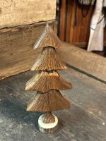 Tree – lines – medium